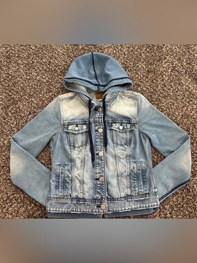 American Eagle Outfitters women's hooded jean jacket - size small